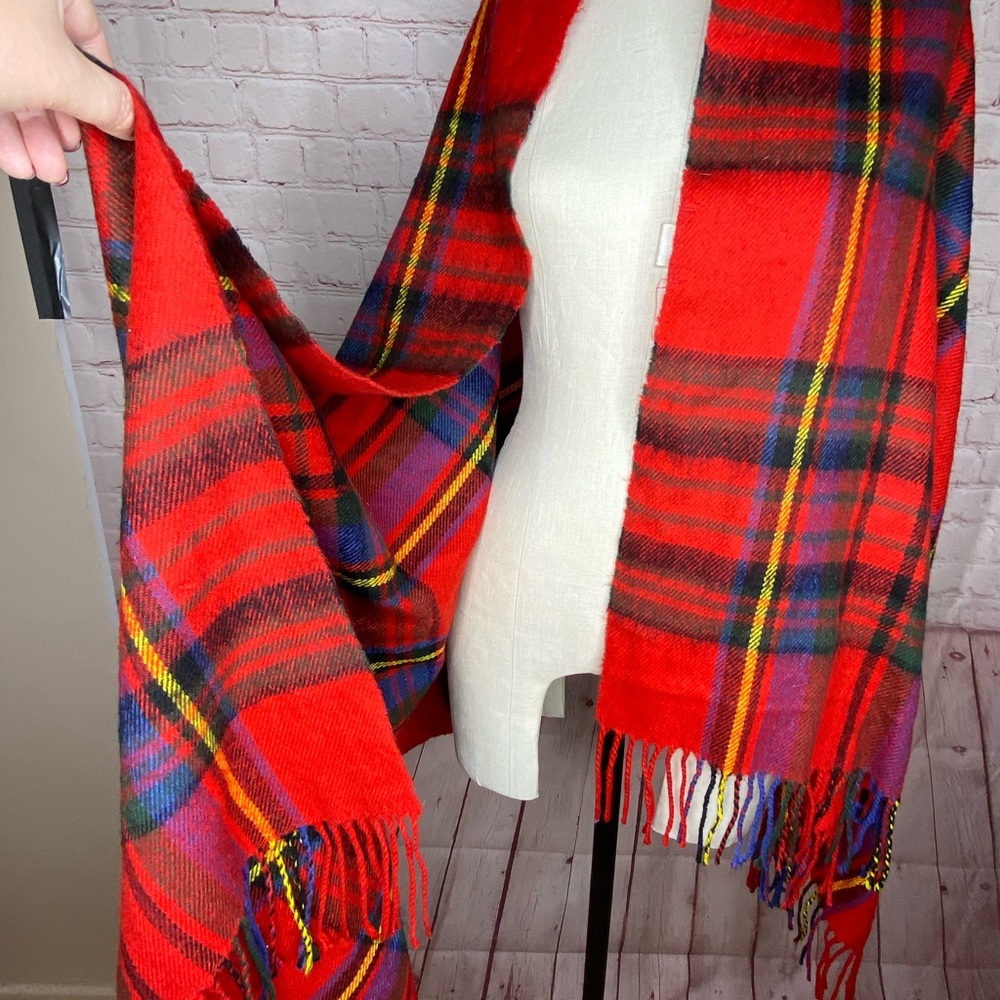 Famous Merona Check Wrap - Picture 2 of 6
